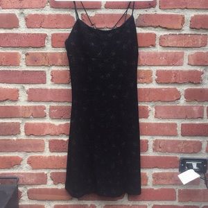 A cute black dress.